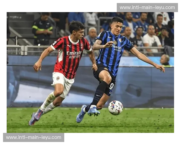 红黑风暴再燃：米兰德比的荣耀与激情，斯肯迪加的黑马崛起之路