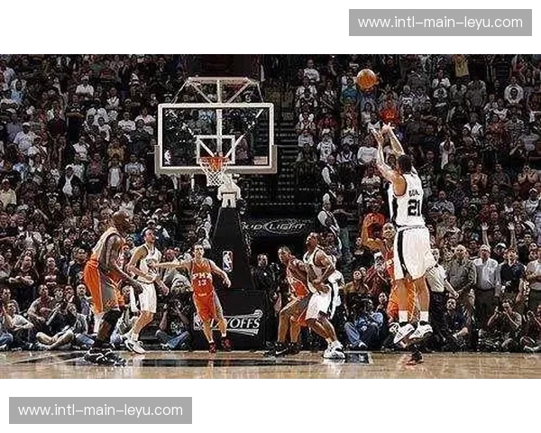 巨擘争锋：小斯与邓肯，两种传奇的定义